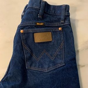 NEW. Wrangler cowboy cut 30x32